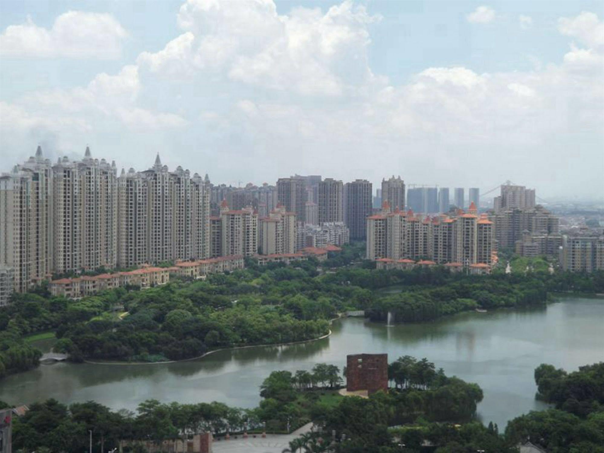 Private Enjoy Home Apartment Foshan Exterior photo